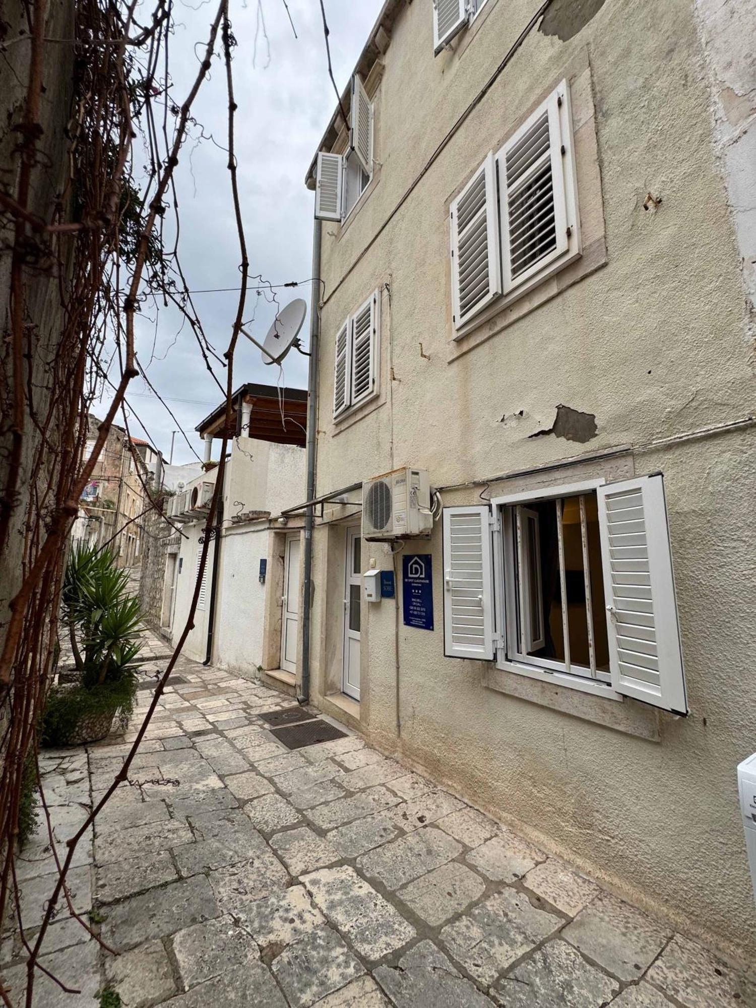 De Spot Guest House - Pile Old Town Gate Ντουμπρόβνικ Εξωτερικό φωτογραφία